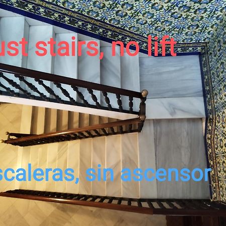 Stunning Boutique - Space Maison Apartments Sevilla Kültér fotó