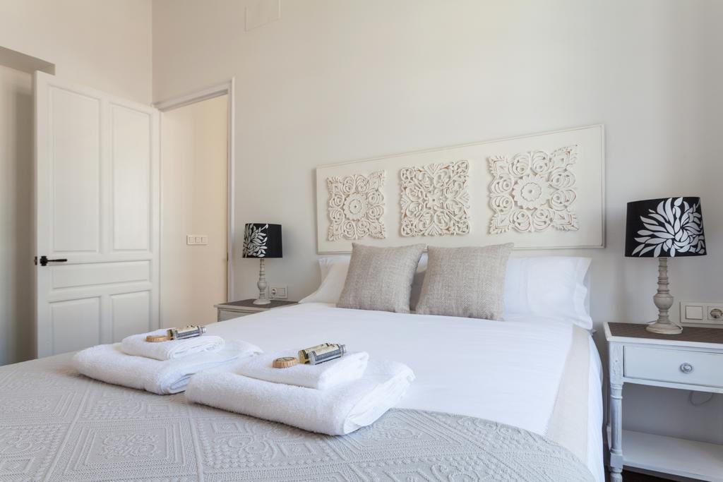 Stunning Boutique - Space Maison Apartments Sevilla Kültér fotó