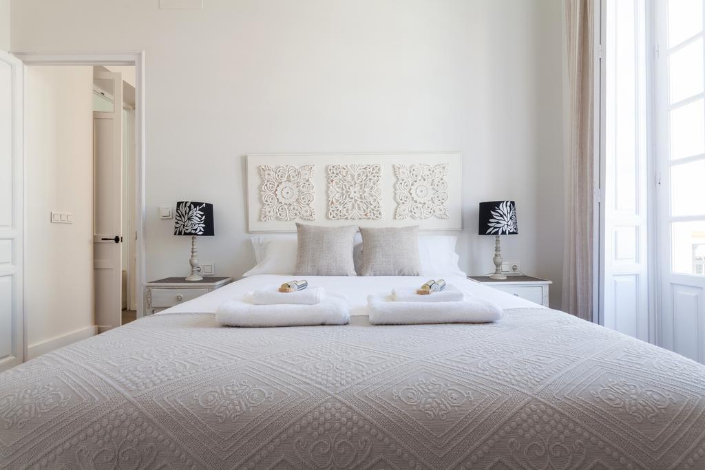 Stunning Boutique - Space Maison Apartments Sevilla Kültér fotó