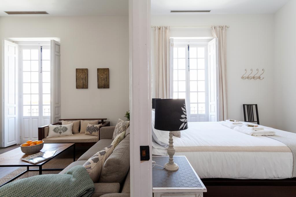 Stunning Boutique - Space Maison Apartments Sevilla Kültér fotó
